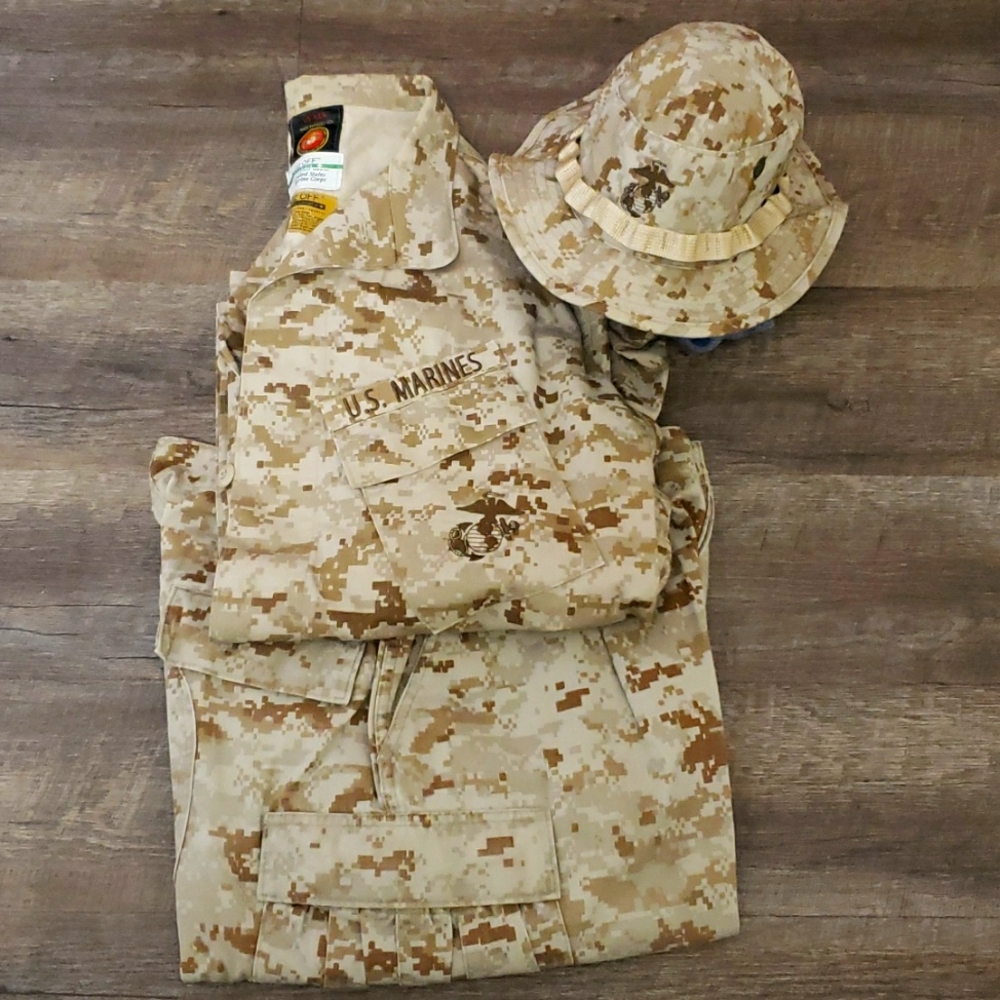 US MARINES UNIFORM SET 3 PEICES.